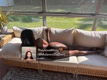 Melanie, 22  female escort, Danville