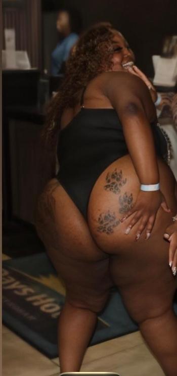 Doll Face, 29  female escort, Danville